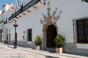 fachada-ayuntamiento-de-olivenza-300xXx80
